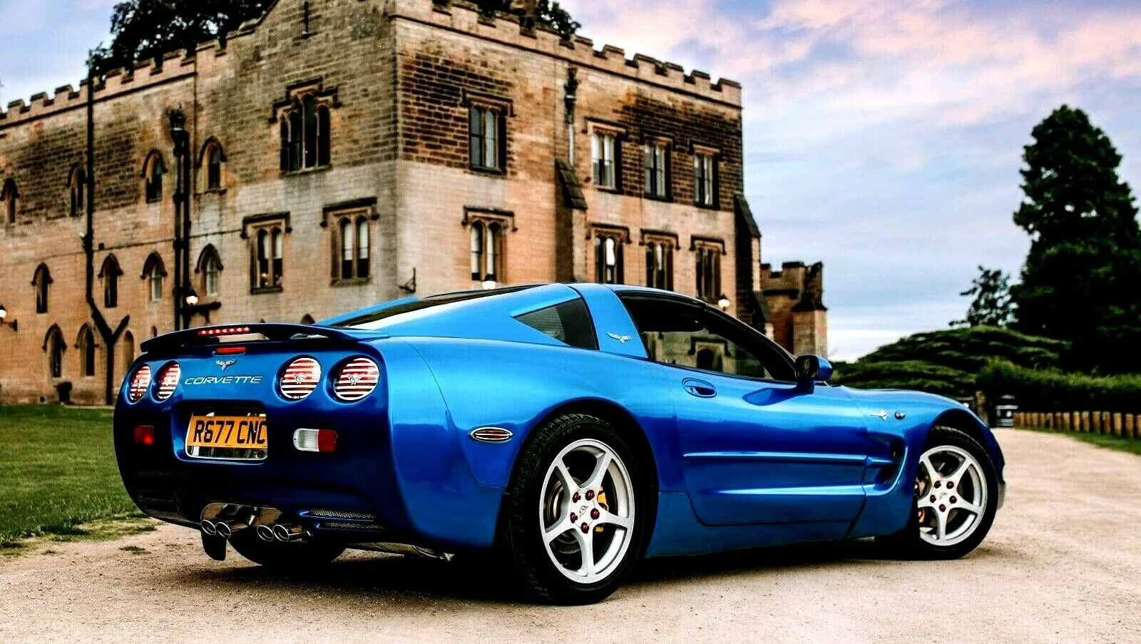 Click to Enlarge-Esc to Close Corvette Generations/C5/C5 1998 Blue legendary 2.webp